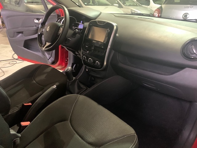 RENAULT Renault Clio CLIO ESTATE 1.5 DCI 90CH ENERGY BUSINESS ECO² EURO6 82G 2015